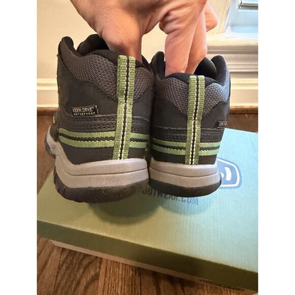 Keen Targhee Mid Waterproof Hiking Shoes Black Green Kids Size 1 NIB NEW $80 - Picture 10 of 16